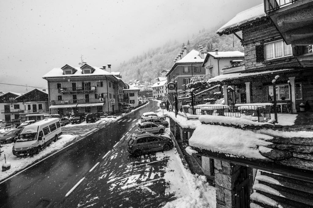 Albergo Meuble Vecchio Scarpone Baceno Luaran gambar