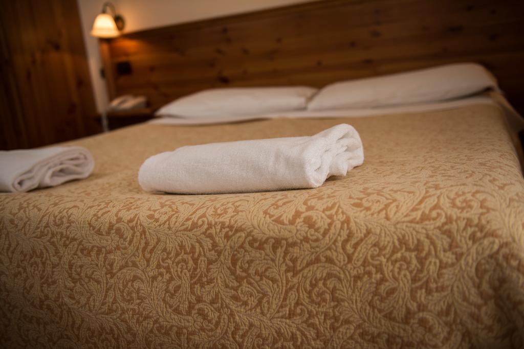 Albergo Meuble Vecchio Scarpone Baceno Bilik gambar