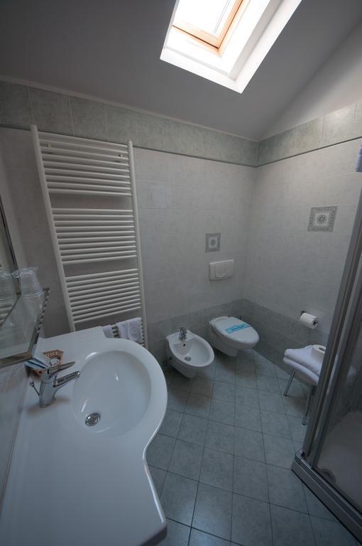 Albergo Meuble Vecchio Scarpone Baceno Bilik gambar